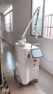 Fractional CO2 Laser For Stretch Marks Removal Laser Machine Scar Removal Vagina Tighten Laser Fractional